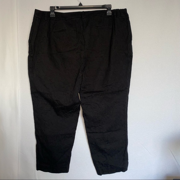 Talbots 100% Cotton Black Floral Cropped Trouser Pants | Talbots Dress Pants - Picture 3 of 14